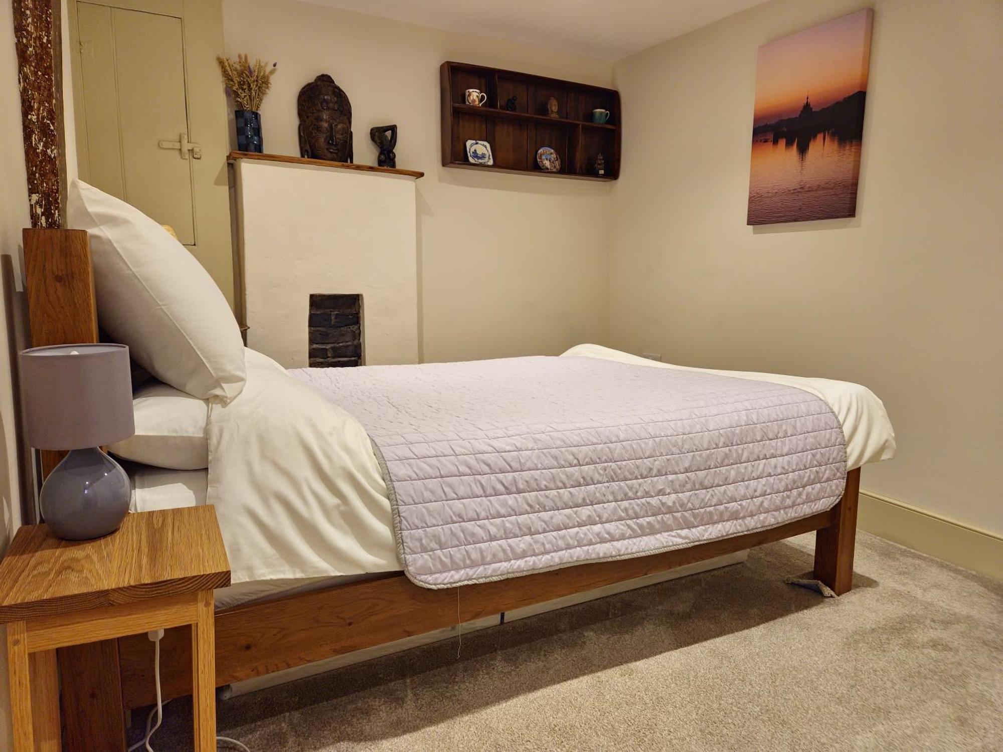 Central Gloucester Self-Catering Flat - A Hidden Gem Dış mekan fotoğraf