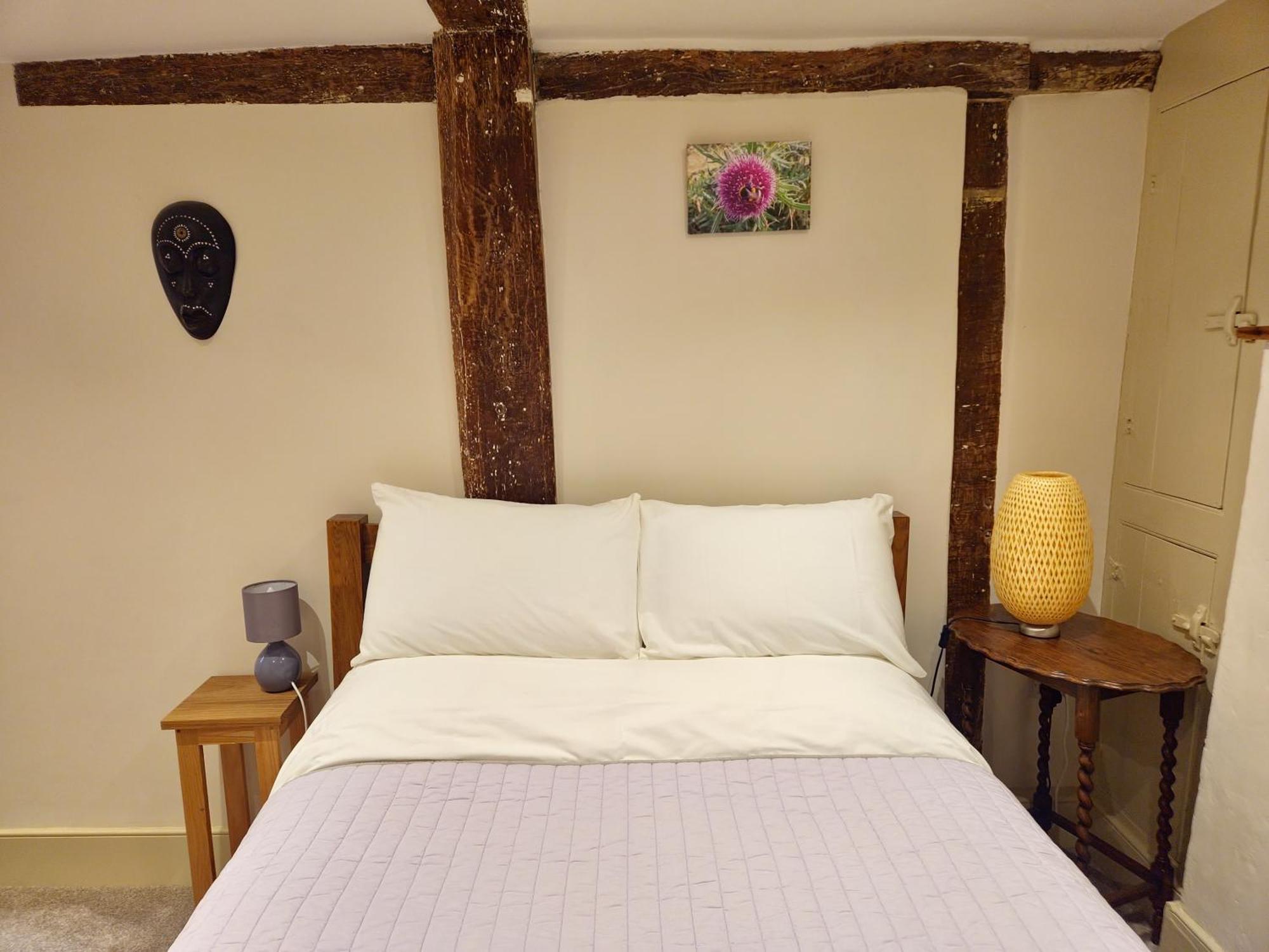 Central Gloucester Self-Catering Flat - A Hidden Gem Dış mekan fotoğraf